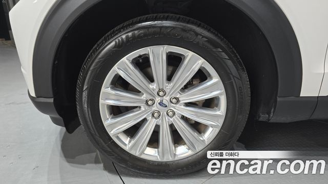 Ford Explorer 2.3 LimIted 4WD — пробег 107 390 км — фото 5 из 5