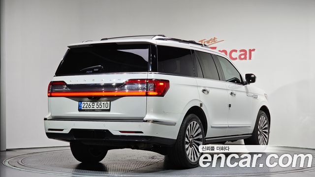Lincoln Navigator из Кореи Encar