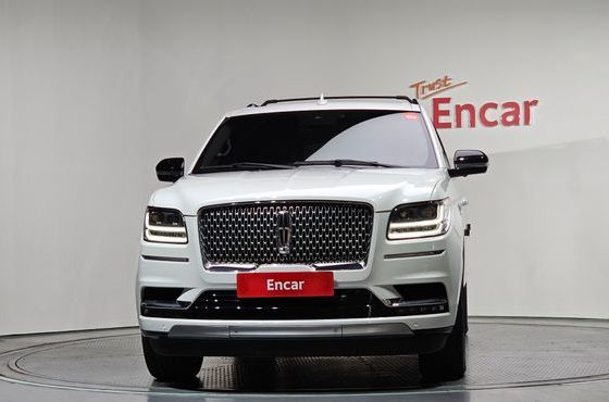 Lincoln Navigator 3.5L — пробег 83 036 км — фото 3 из 5