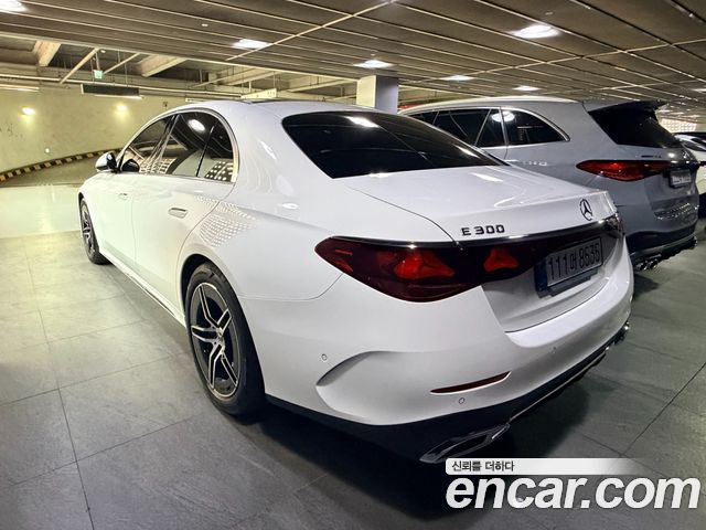 Mercedes-Benz E-Class E300 4MATIC AMG Line — пробег 1 320 км — фото 4 из 5