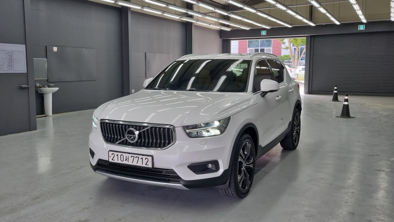 Volvo XC40 из Кореи Encar