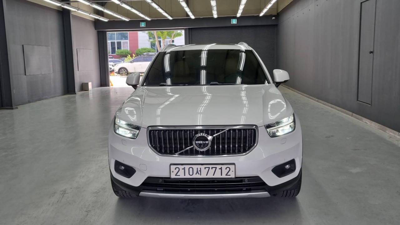 Volvo XC40 из Кореи Encar