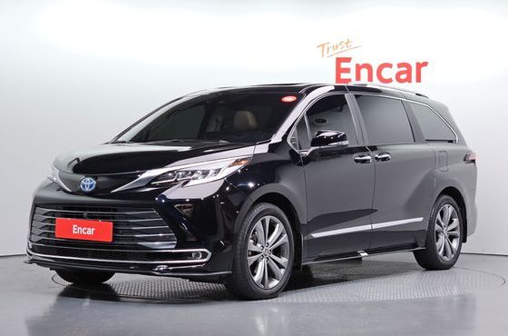 Toyota Sienna 2.5 Hybrid 2WD — пробег 53 253 км — фото 1 из 5