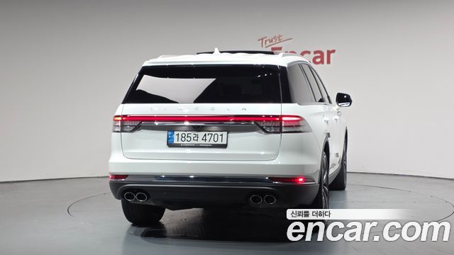 Lincoln Aviator 3.0 Reserve  AWD — пробег 40 323 км — фото 4 из 5