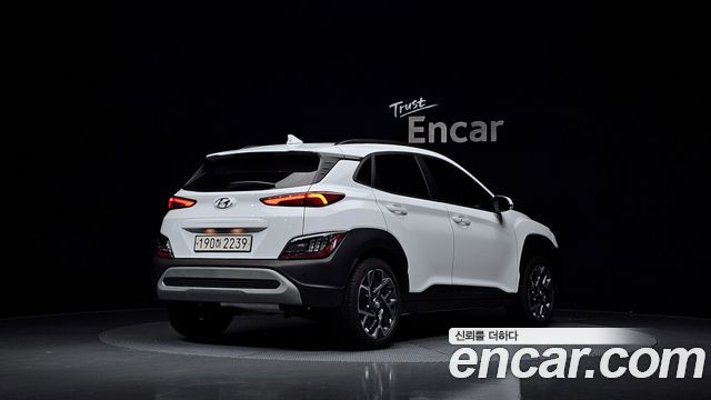 Hyundai Kona Smart — пробег 27 081 км — фото 2 из 5