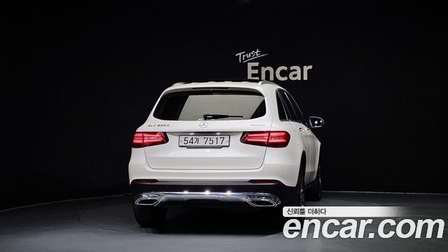 Mercedes-Benz GLC-Class GLC220 d 4MATIC Premium — пробег 98 559 км — фото 4 из 5