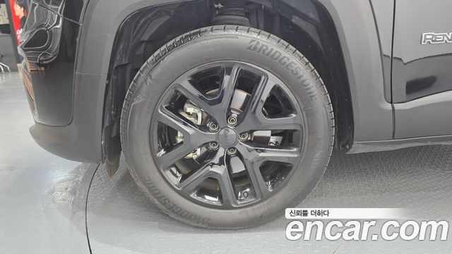 Jeep Renegade 1.3 Limited — пробег 18 704 км — фото 5 из 5