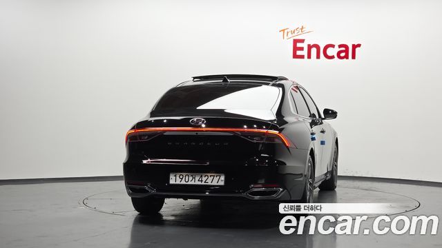 Hyundai Grandeur из Кореи Encar