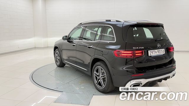 Mercedes-Benz GLB-Class из Кореи Encar