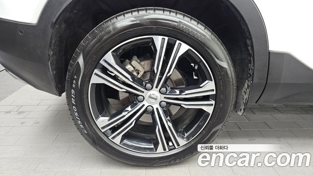 Volvo XC40 из Кореи Encar