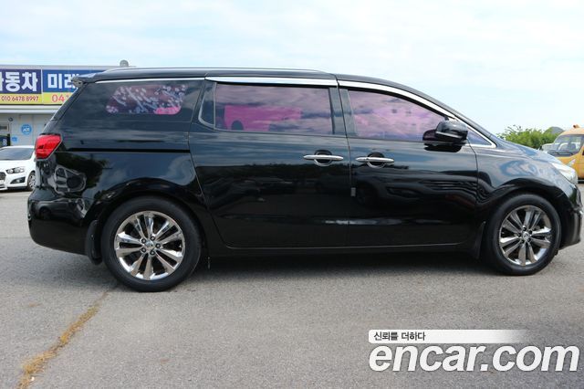 Kia Carnival из Кореи Encar