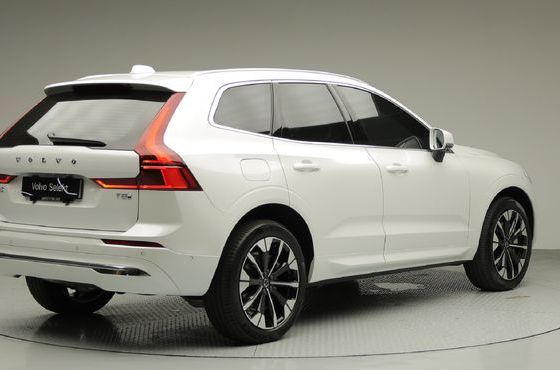 Volvo XC60 T8 Ultra Bright — пробег 4 669 км — фото 4 из 5