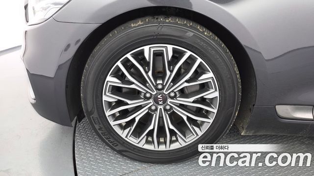 Kia K9 из Кореи Encar