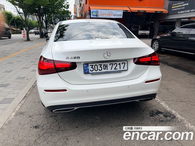 Mercedes-Benz A-Class A220 Sedan — пробег 13 000 км — фото 2 из 5