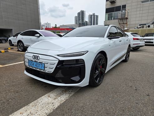 Audi A6 e-Tron Performance S Line Black Edition — пробег 3 900 км — фото 1 из 5