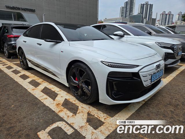 Audi A6 e-Tron Performance S Line Black Edition — пробег 3 900 км — фото 3 из 5