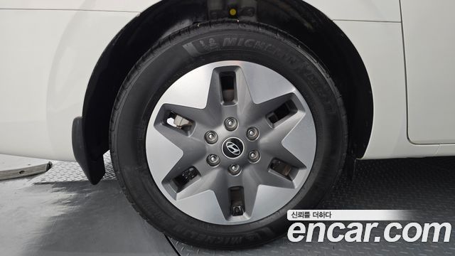 Hyundai Staria из Кореи Encar