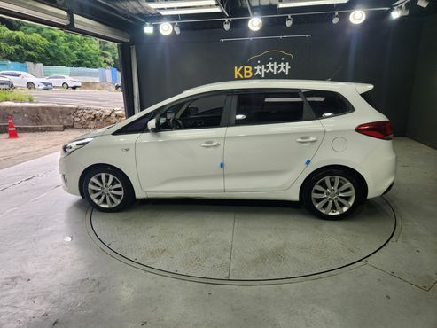 Kia Carens 1.7 VGT Luxury — пробег 117 625 км — фото 3 из 5