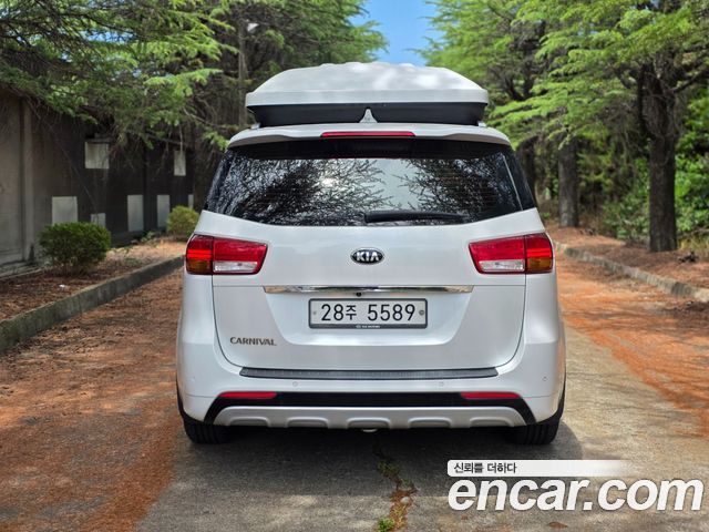 Kia Carnival из Кореи Encar
