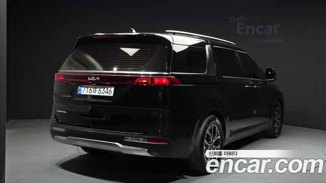 Kia Carnival Gasoline 11-Seater Signature — пробег 67 082 км — фото 2 из 5