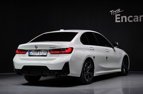 BMW 3-Series 320i M Sport — пробег 12 951 км — фото 2 из 5