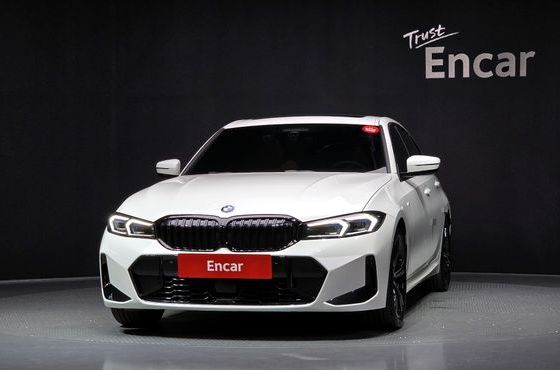 BMW 3-Series 320i M Sport — пробег 12 951 км — фото 3 из 5