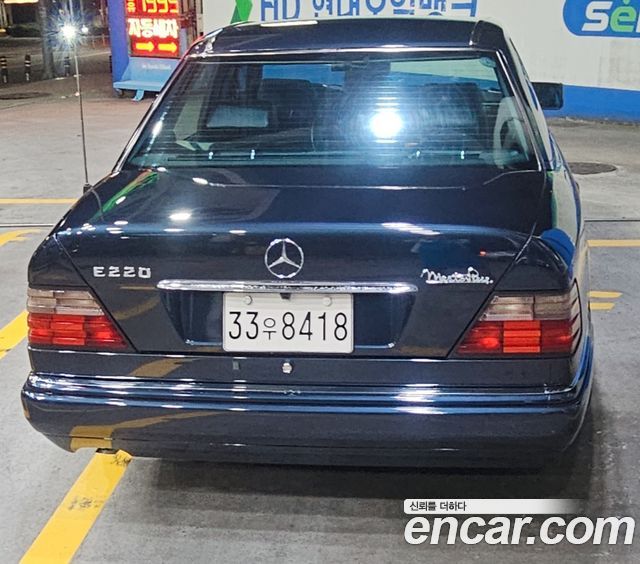 Mercedes-Benz E-Class из Кореи Encar