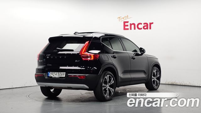 Volvo XC40 B4 Inscription — пробег 60 352 км — фото 2 из 5