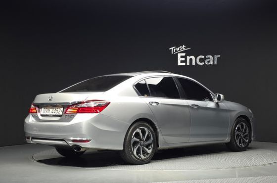 Honda Accord 2.4 9th — пробег 165 480 км — фото 2 из 5