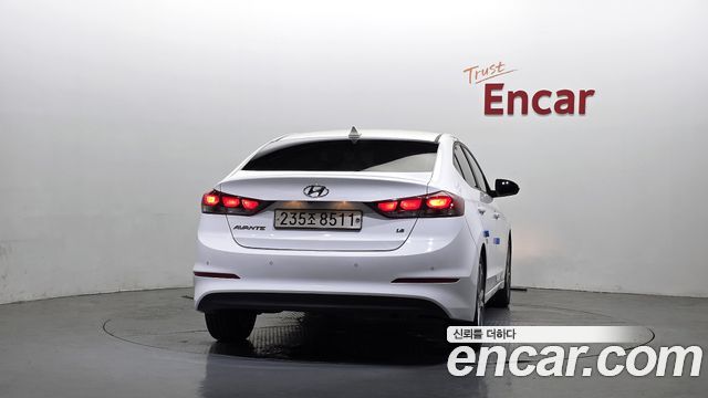 Hyundai AVANTE из Кореи Encar