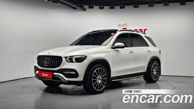 Mercedes-Benz GLE-Class GLE300d 4MATIC — пробег 37 434 км — фото 1 из 5