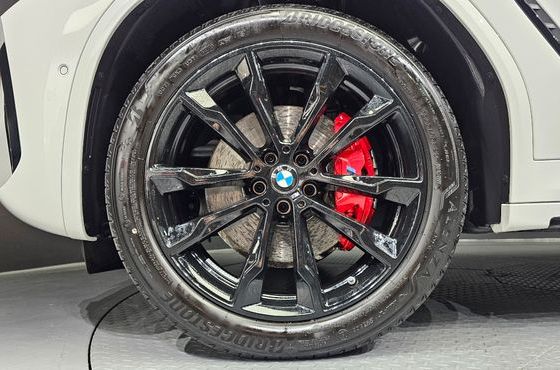 BMW X4 xDrive20i M Sport Pro Special Edition — пробег 10 350 км — фото 5 из 5