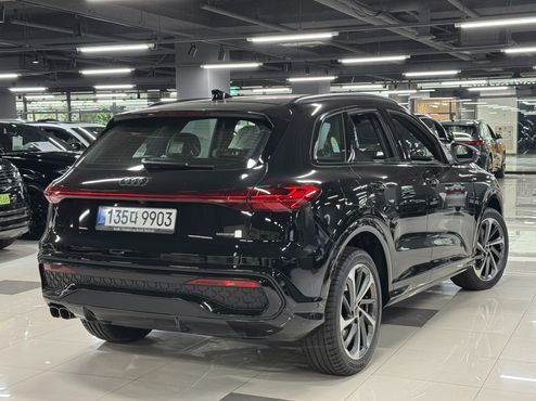 Audi Q5 40 TDI Quattro S Line Black Edition — пробег 11 км — фото 3 из 5