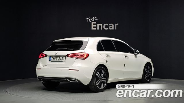 Mercedes-Benz A-Class A220 Hatchback — пробег 18 076 км — фото 2 из 5