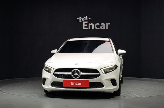 Mercedes-Benz A-Class A220 Hatchback — пробег 18 076 км — фото 3 из 5