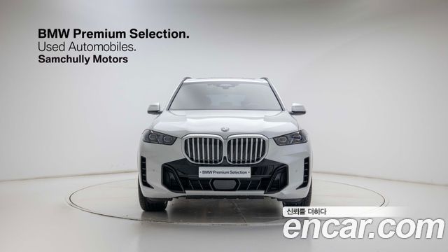 BMW X5 xDrive 40i M Sport — пробег 10 100 км — фото 3 из 5