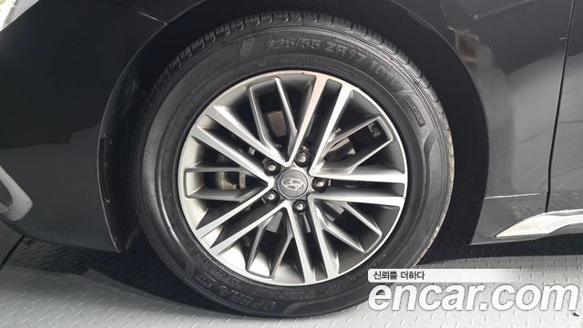 Hyundai Grandeur из Кореи Encar