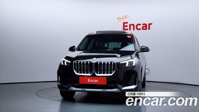 BMW X1 xDrive 20i xLine — пробег 4 168 км — фото 3 из 5