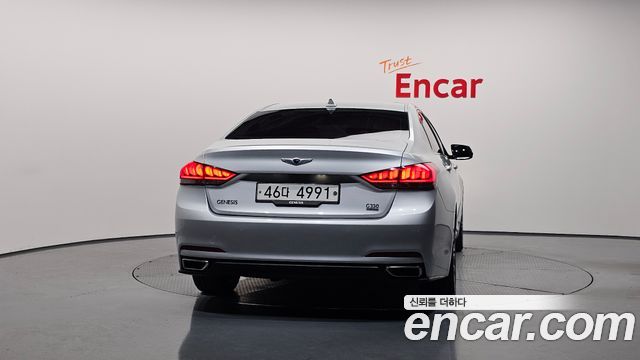 Hyundai Genesis из Кореи Encar