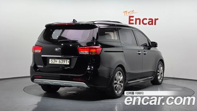 Kia Carnival из Кореи Encar