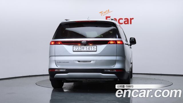 Kia Carnival 11-Seater Prestige — пробег 133 079 км — фото 4 из 5