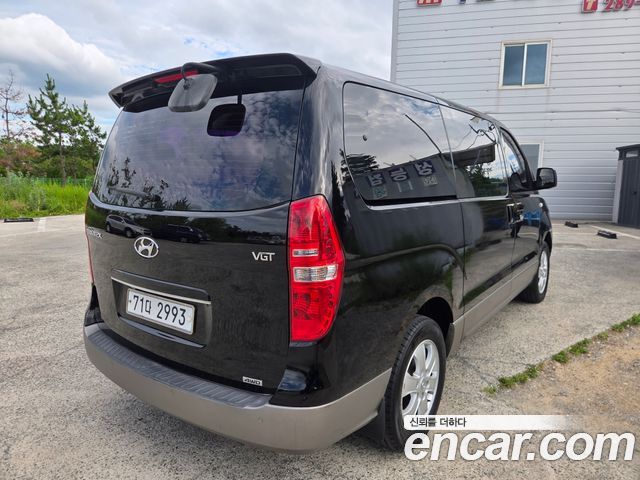 Hyundai Starex 4WD 11-Seater Wagon HVX VIP Package — пробег 134 477 км — фото 2 из 5