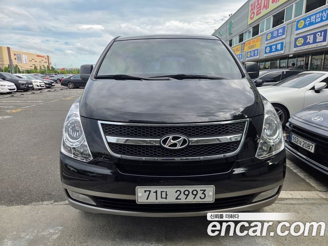 Hyundai Starex 4WD 11-Seater Wagon HVX VIP Package — пробег 134 477 км — фото 3 из 5