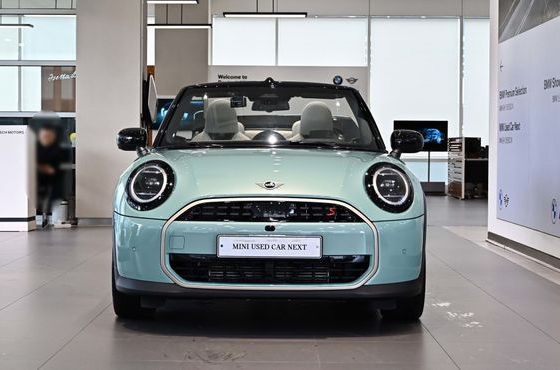 Mini Cooper Convertible Favoured — пробег 7 634 км — фото 2 из 5