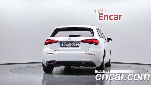 Mercedes-Benz A-Class из Кореи Encar