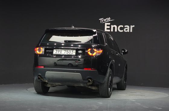 Land Rover Discovery Sport 2.0 TD4 SE (150PS) — пробег 96 573 км — фото 4 из 5