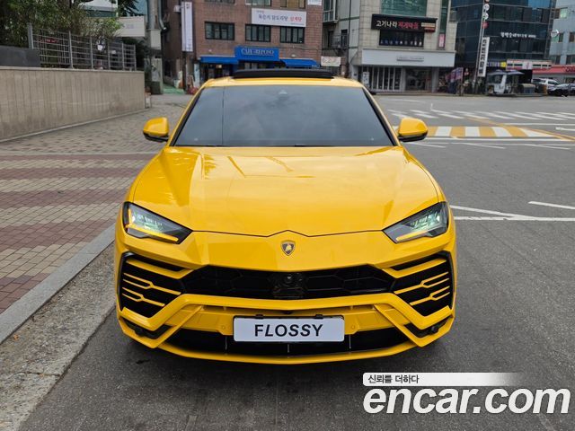 Lamborghini Urus 4.0 V8 — пробег 35 000 км — фото 3 из 5