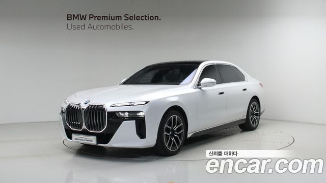 BMW 7-Series 740i xDrive M Sport — пробег 10 340 км — фото 1 из 5
