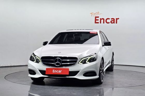 Mercedes-Benz E-Class E220 Bluetec Avantgarde Sport — пробег 128 645 км — фото 3 из 5
