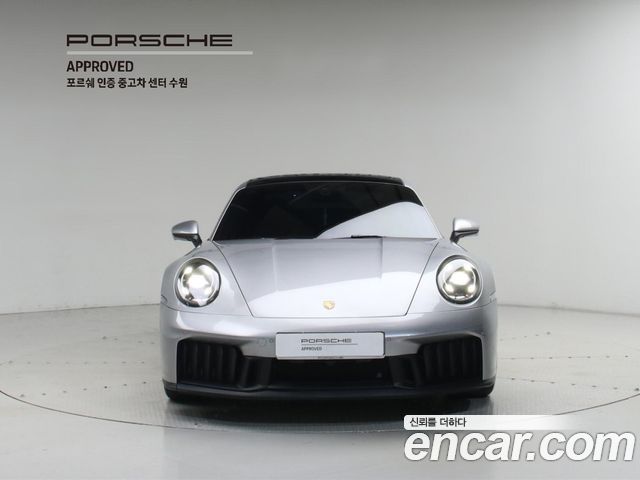 Porsche 911 Carrera GTS — пробег 8 960 км — фото 3 из 5